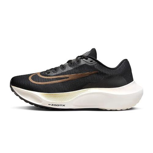 耐克长跑鞋销量最高的是哪一款，nike跑鞋排名前十名2021。 耐克长跑鞋销量最高的是哪一款，nike跑鞋排名前十名2021。 品牌鞋